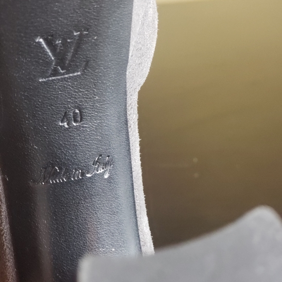 Louis Vuitton size 40 - Picture 3 of 10